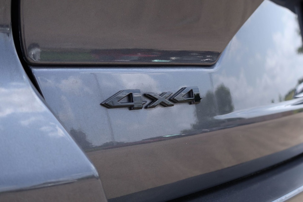 Thumbnail: 2024 Jeep Grand Cherokee - 7