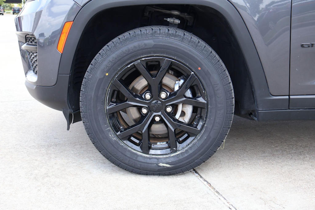 Thumbnail: 2024 Jeep Grand Cherokee - 8