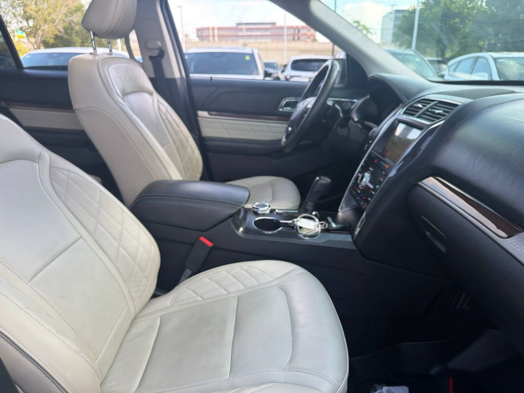 Thumbnail: 2019 Ford Explorer - 4