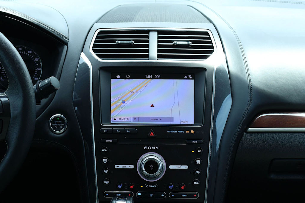 Thumbnail: 2019 Ford Explorer - 14