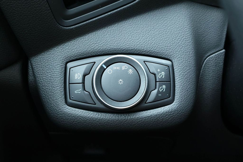 Thumbnail: 2017 Ford Escape - 26