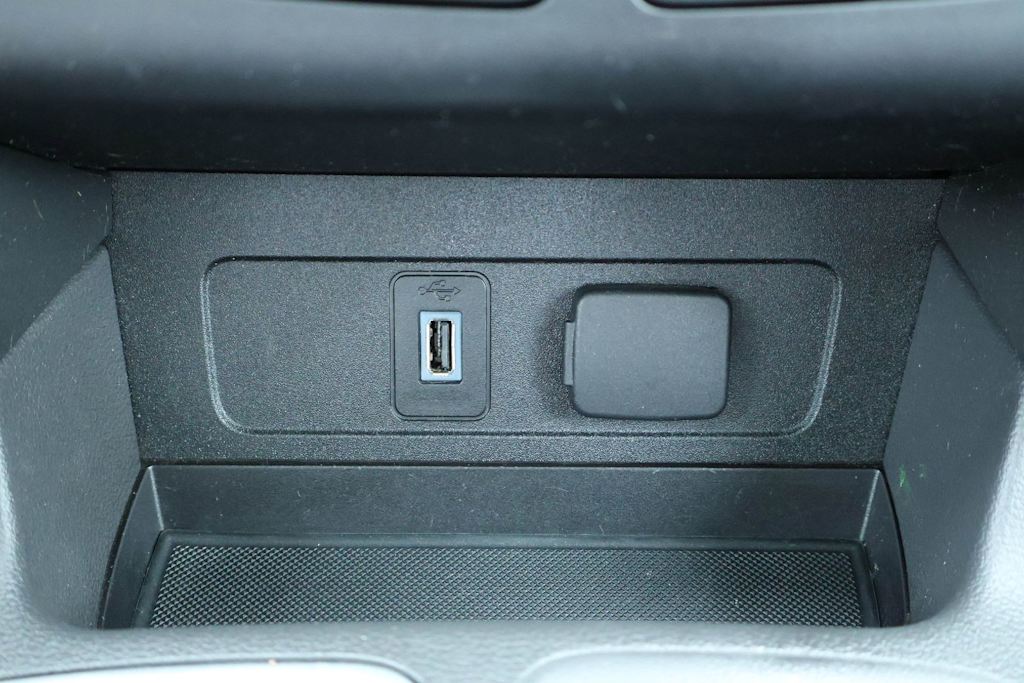 Thumbnail: 2017 Ford Escape - 25