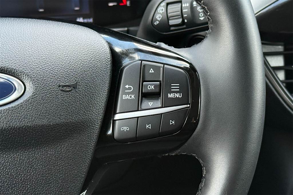 Thumbnail: 2023 Ford Escape - 24