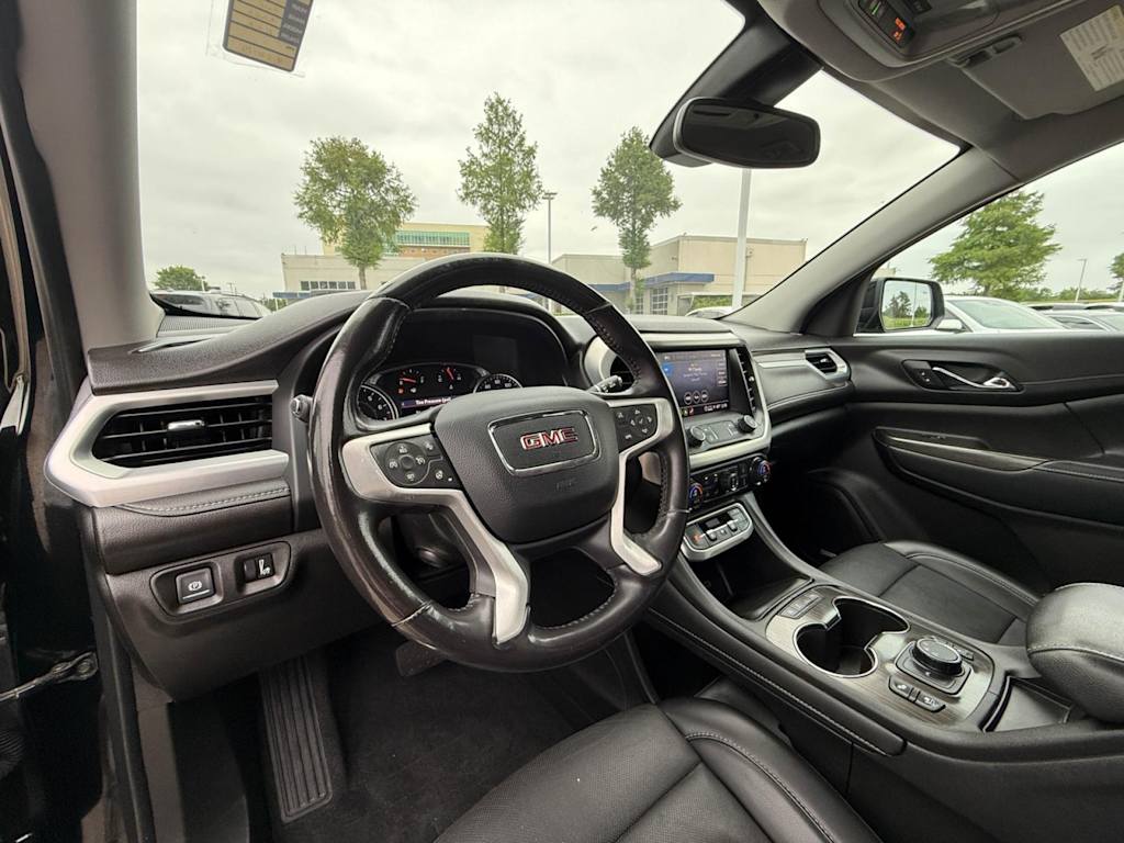 2021 GMC Acadia SLT 2