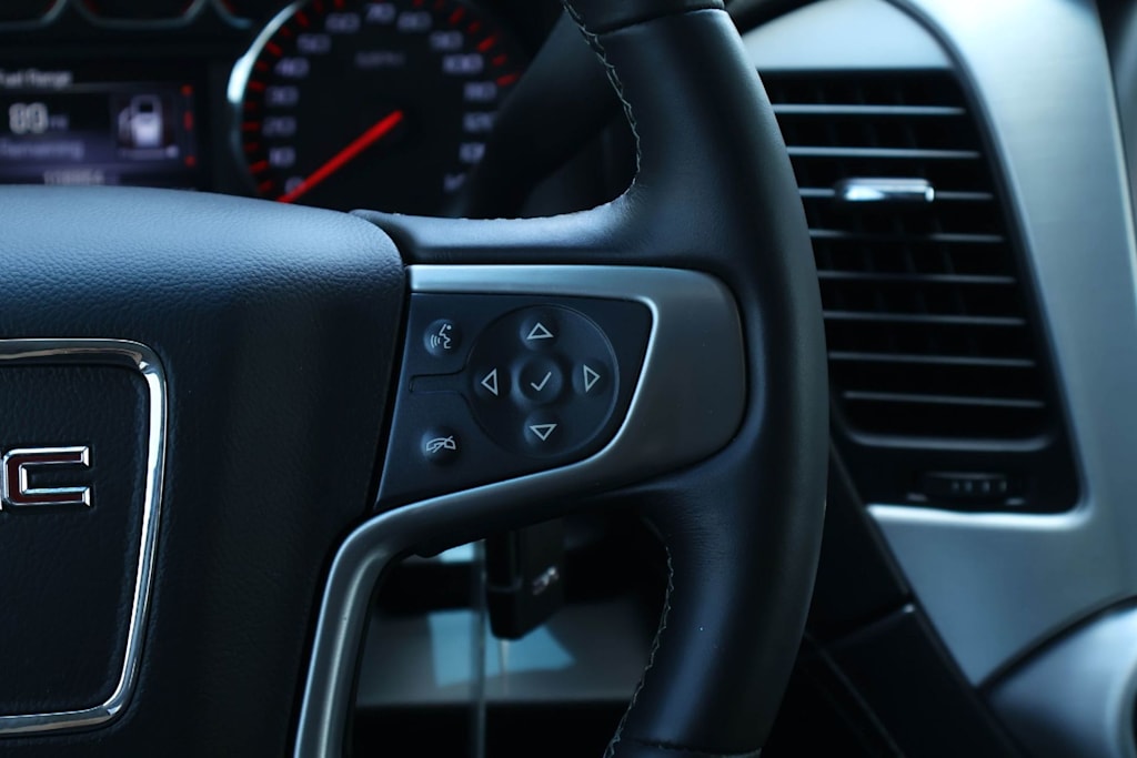 Thumbnail: 2016 GMC Yukon - 23