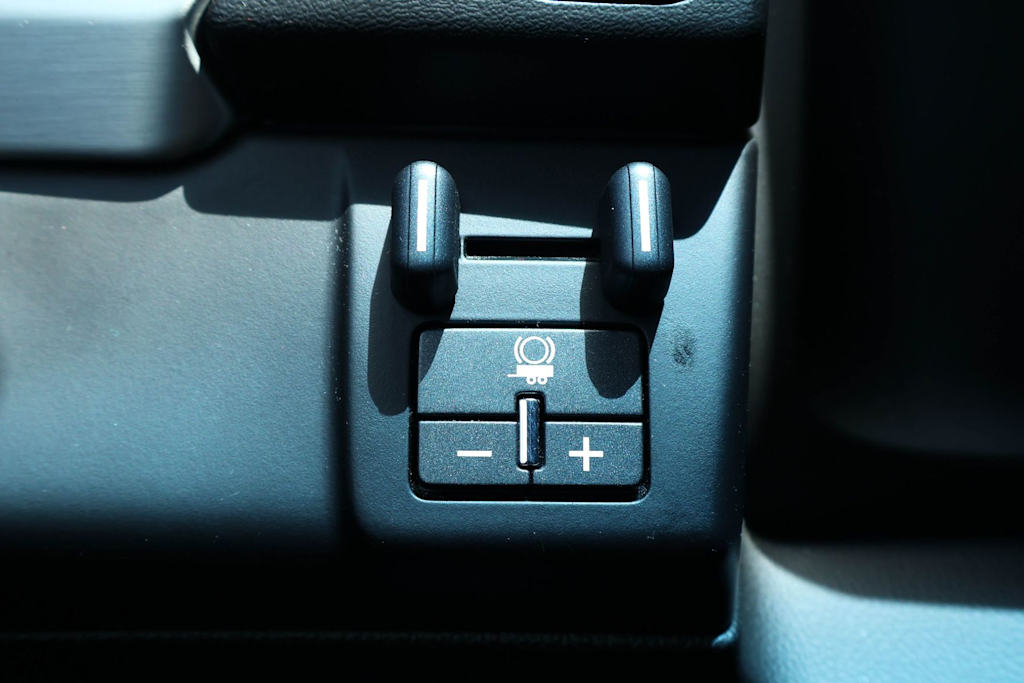 Thumbnail: 2016 GMC Yukon - 26