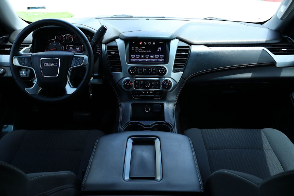 Thumbnail: 2016 GMC Yukon - 10