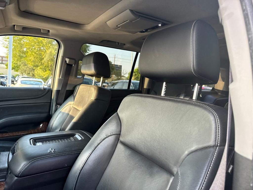 Thumbnail: 2017 Chevrolet Suburban - 5