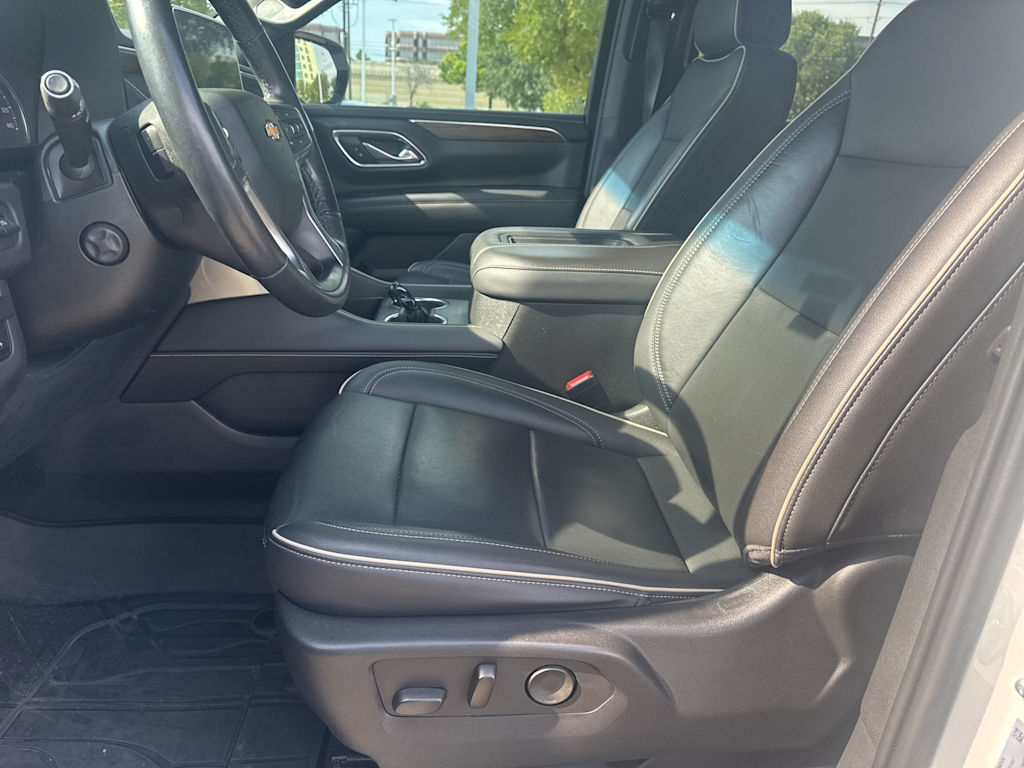Thumbnail: 2021 Chevrolet Tahoe - 4