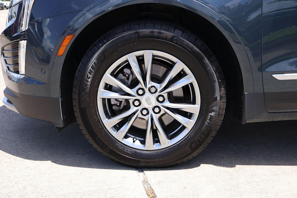 Thumbnail: 2020 Cadillac XT5 - 8