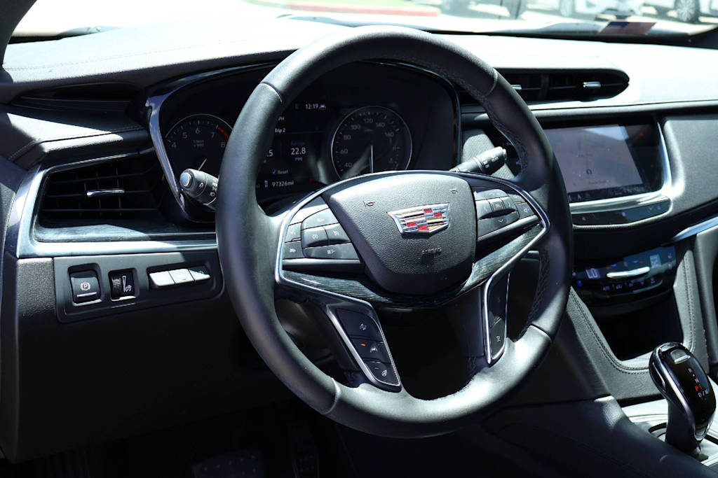Thumbnail: 2020 Cadillac XT5 - 2