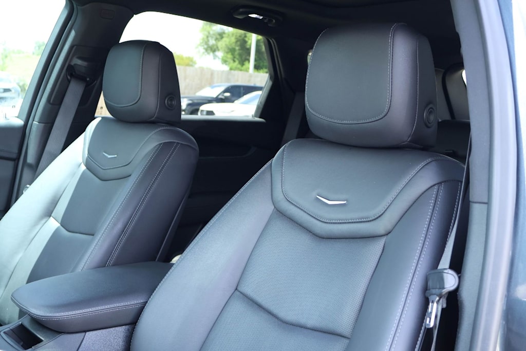 Thumbnail: 2020 Cadillac XT5 - 11