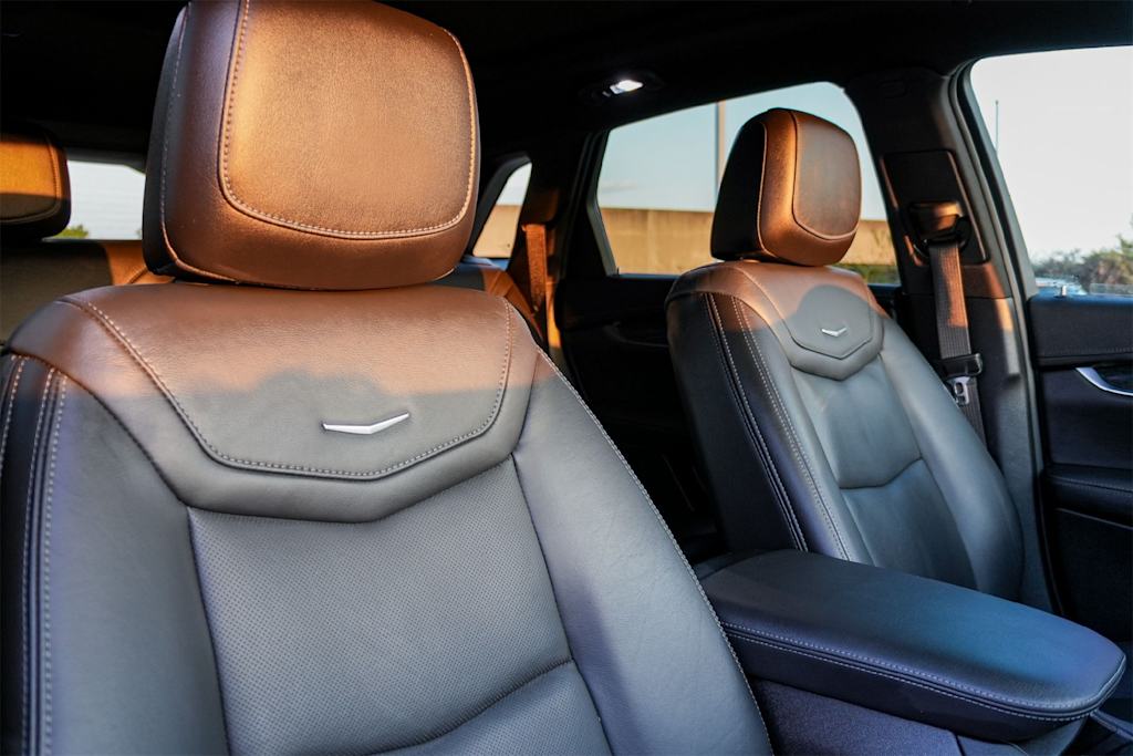 Thumbnail: 2022 Cadillac XT5 - 21