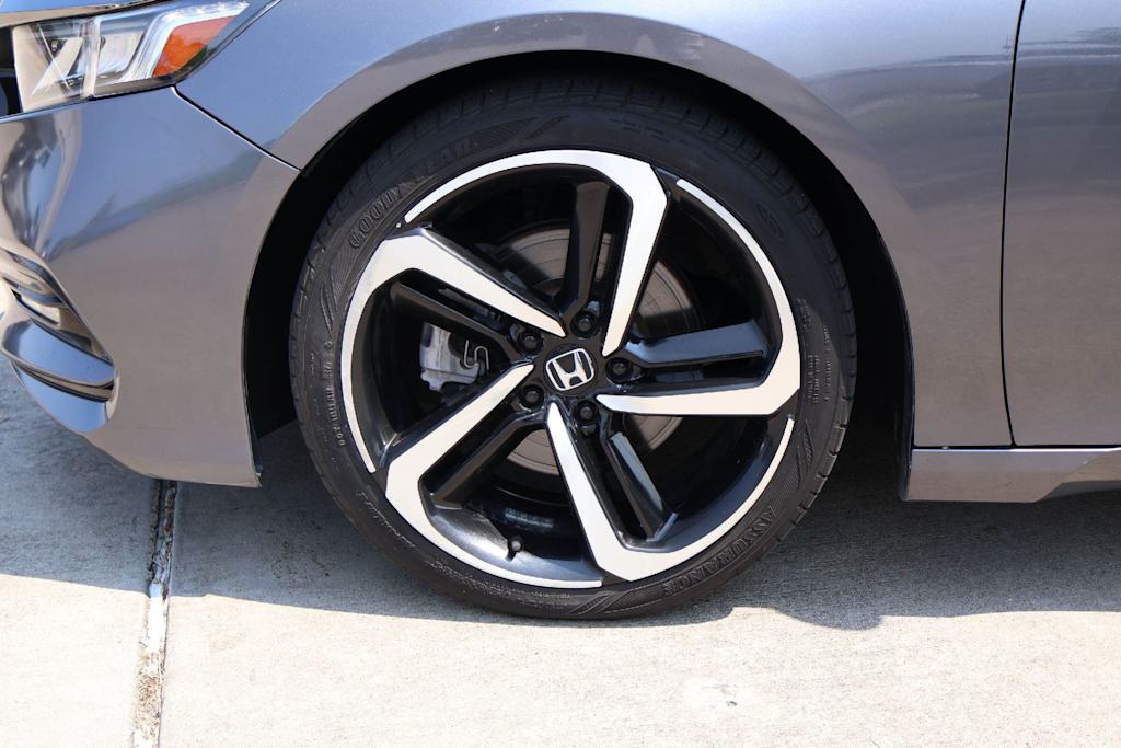 Thumbnail: 2019 Honda Accord - 8