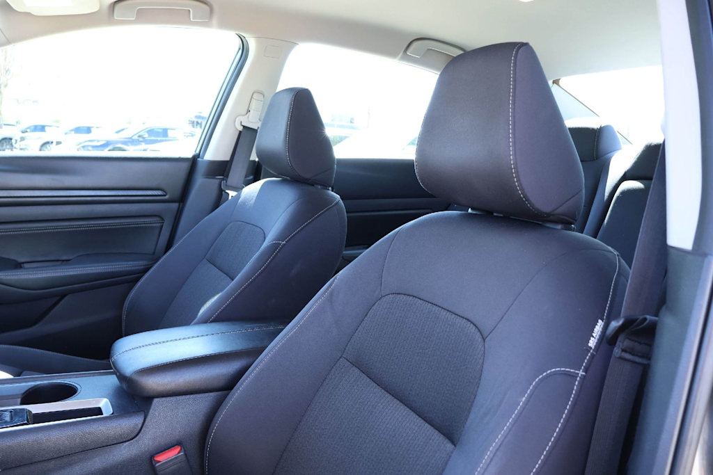 Thumbnail: 2020 Nissan Altima - 11