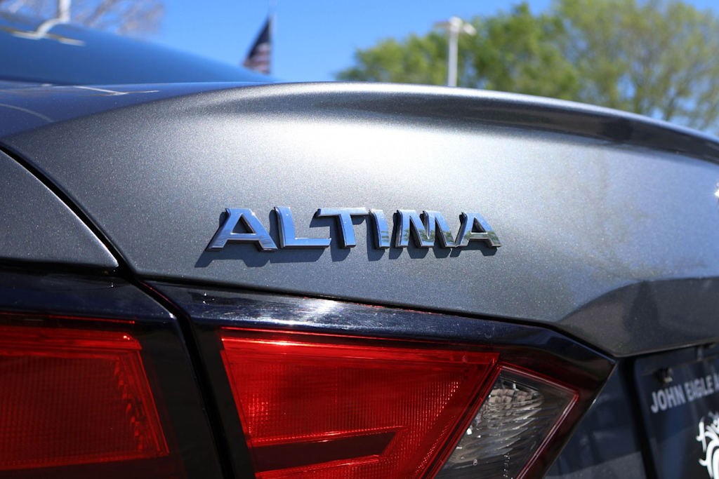 Thumbnail: 2020 Nissan Altima - 7