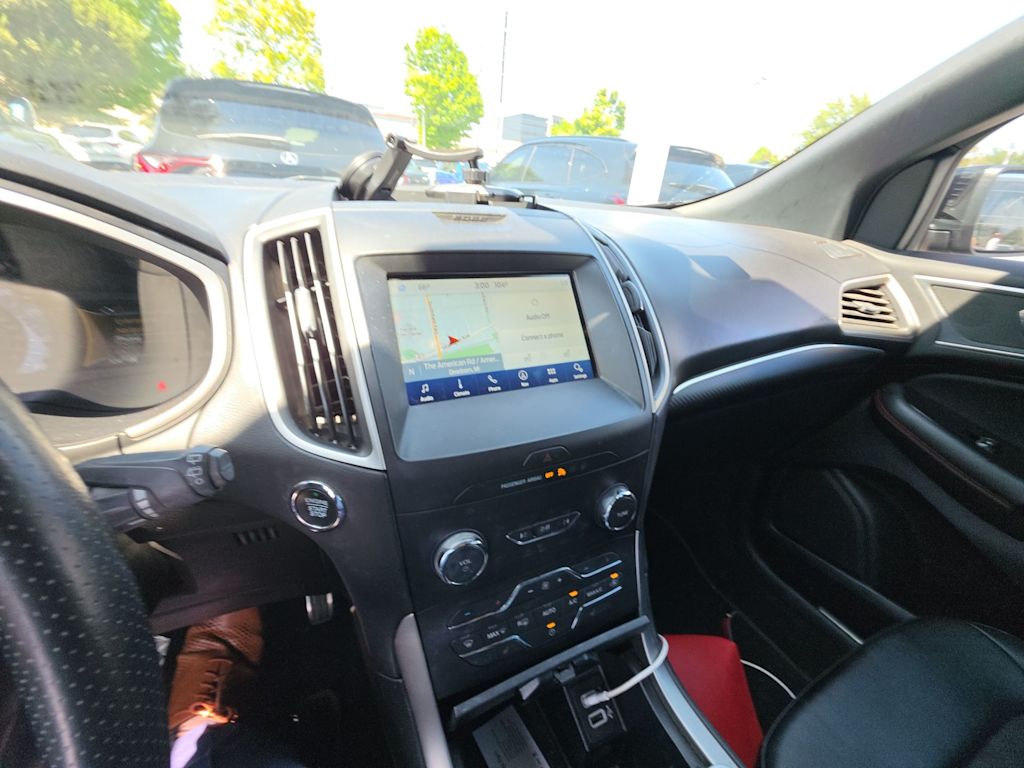 Thumbnail: 2020 Ford Edge - 2
