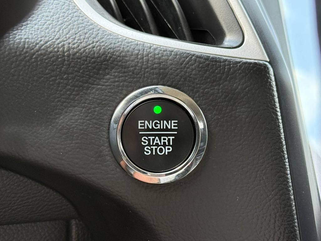 2023 Ford Edge SEL 25