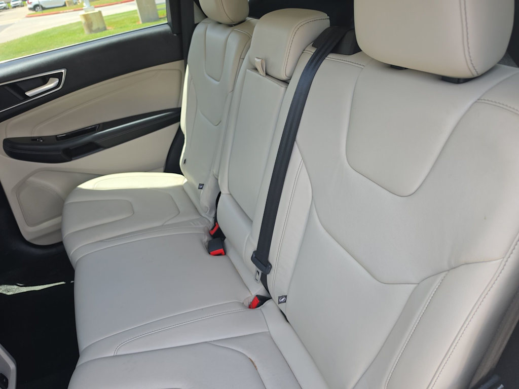Thumbnail: 2015 Ford Edge - 5