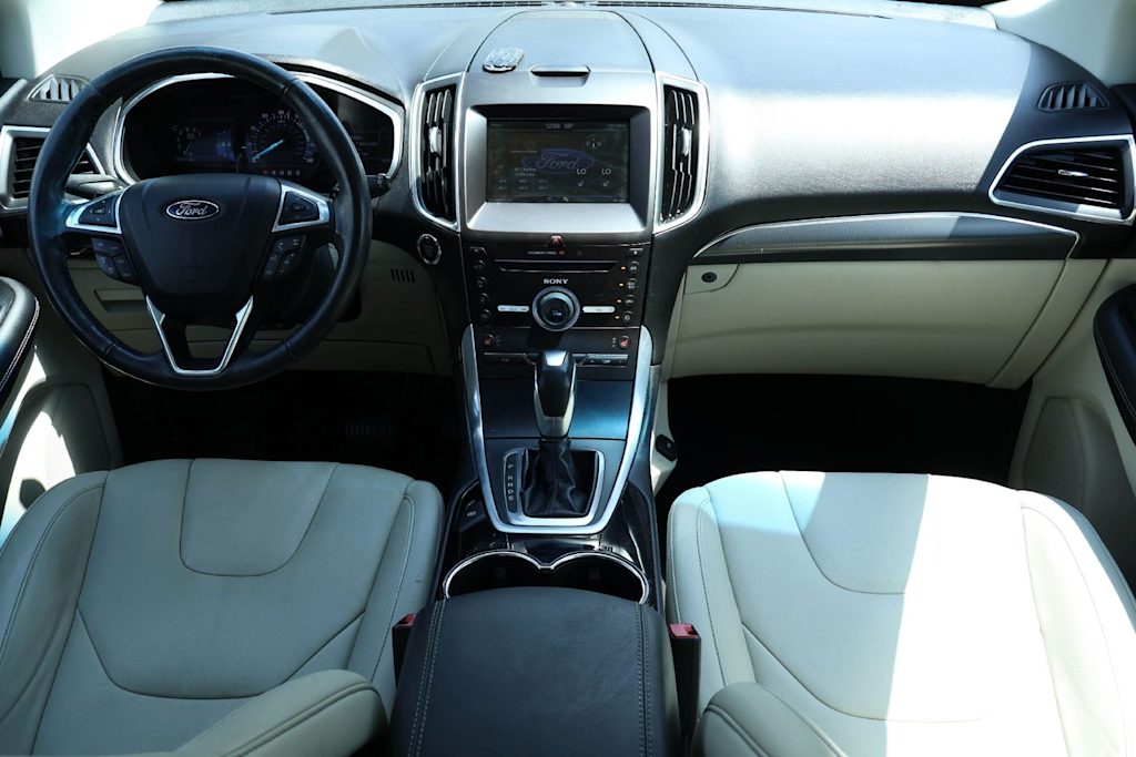 Thumbnail: 2015 Ford Edge - 9