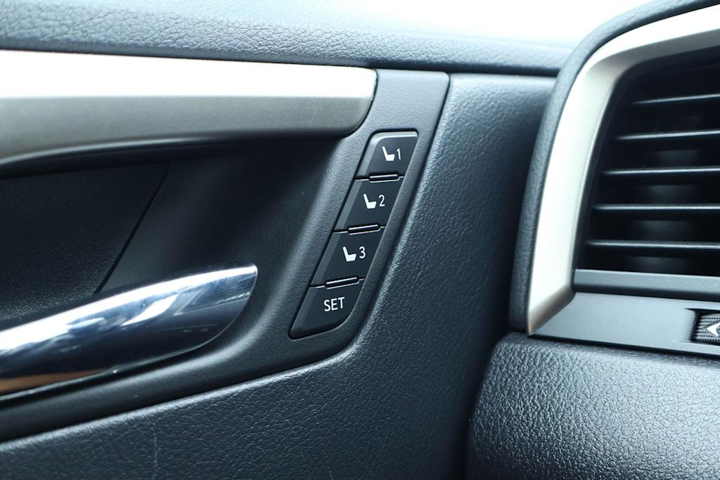 Thumbnail: 2022 Lexus RX - 25