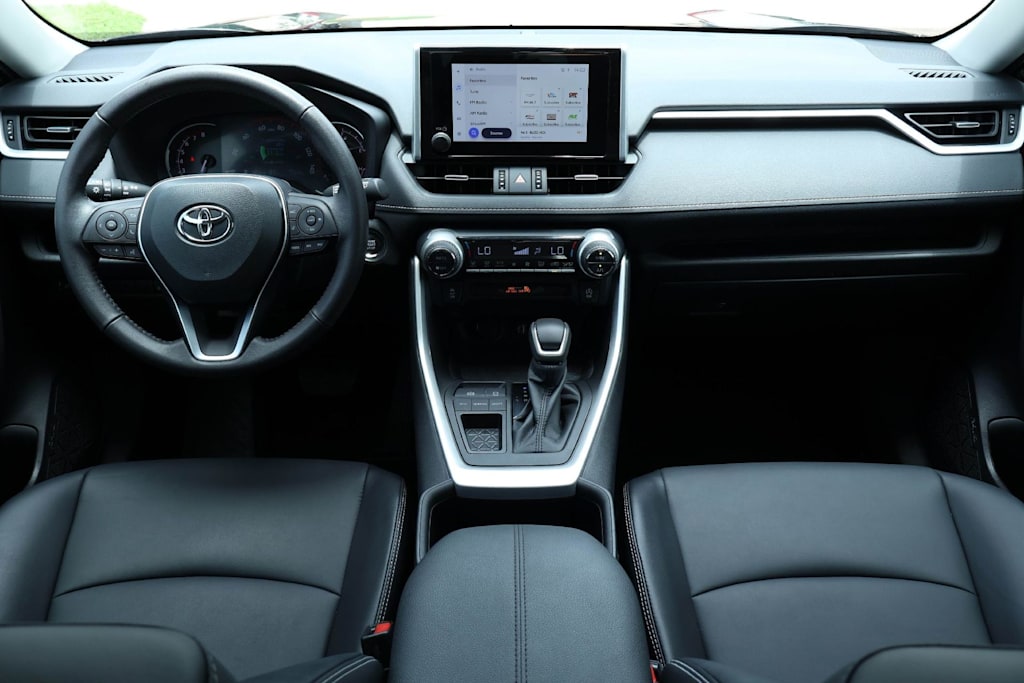 Thumbnail: 2023 Toyota RAV4 - 10