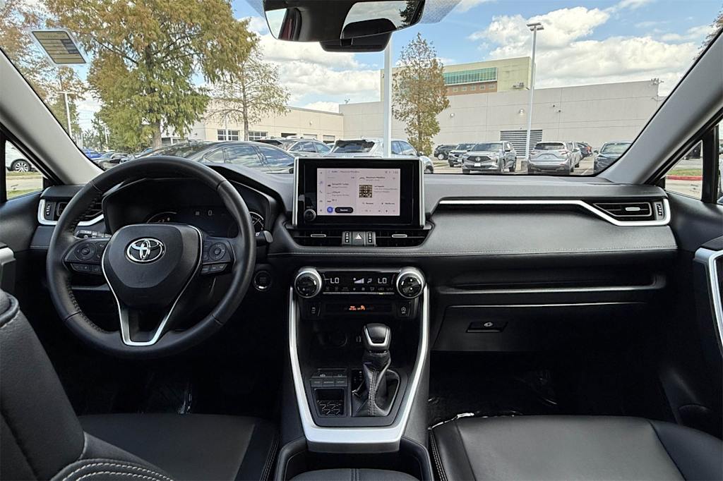 Thumbnail: 2025 Toyota RAV4 - 10