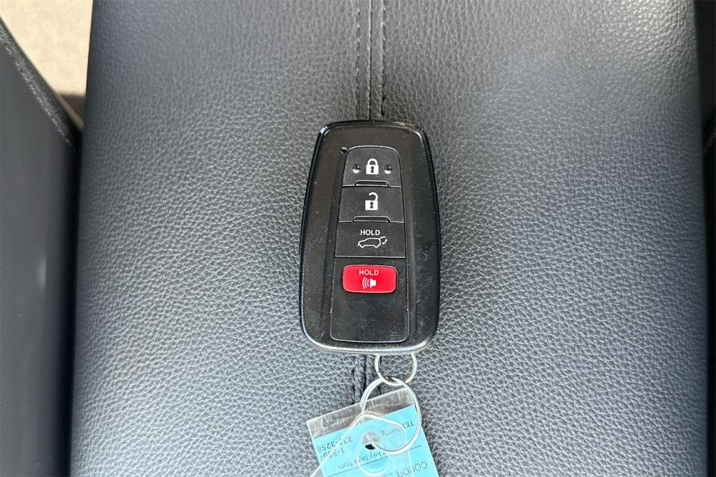 Thumbnail: 2025 Toyota RAV4 - 19