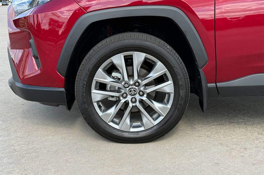 Thumbnail: 2025 Toyota RAV4 - 8