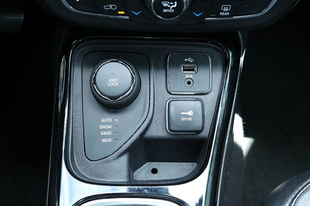 Thumbnail: 2018 Jeep Compass - 26