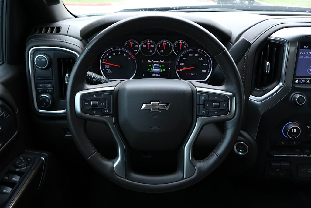 Thumbnail: 2021 Chevrolet Silverado 1500 - 14