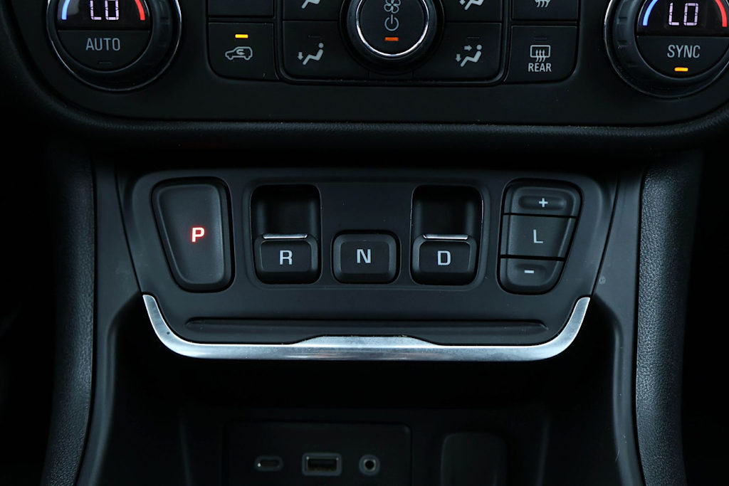 Thumbnail: 2020 GMC Terrain - 21
