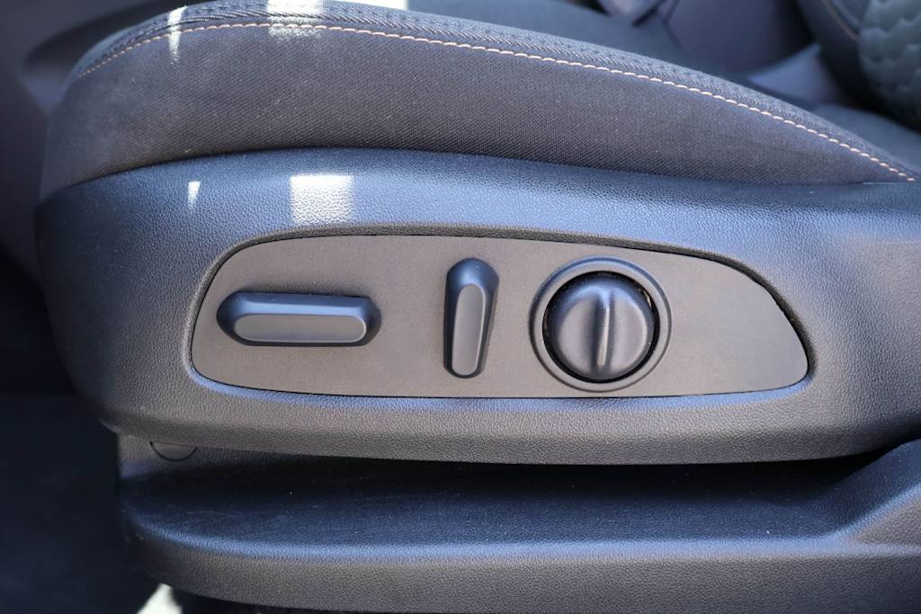 Thumbnail: 2021 Chevrolet Equinox - 24