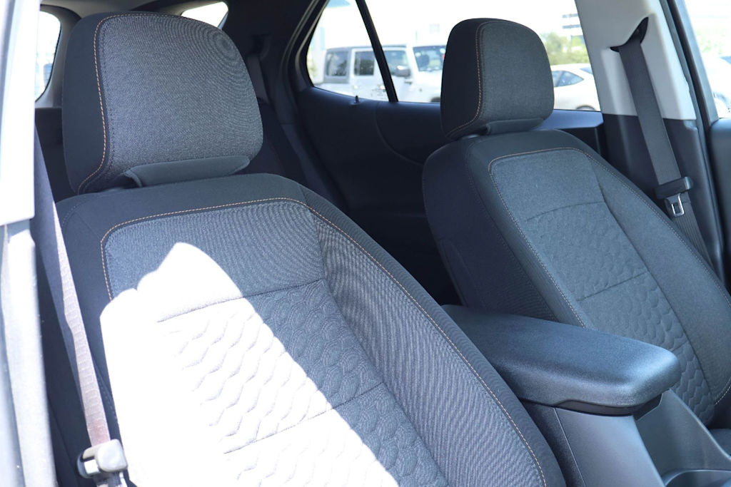 Thumbnail: 2021 Chevrolet Equinox - 21