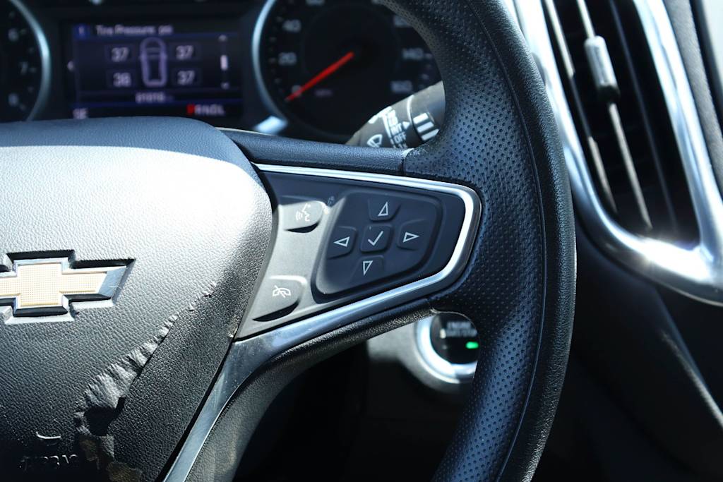 Thumbnail: 2021 Chevrolet Equinox - 23