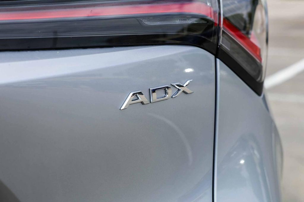 Thumbnail: 2025 Acura ADX - 6