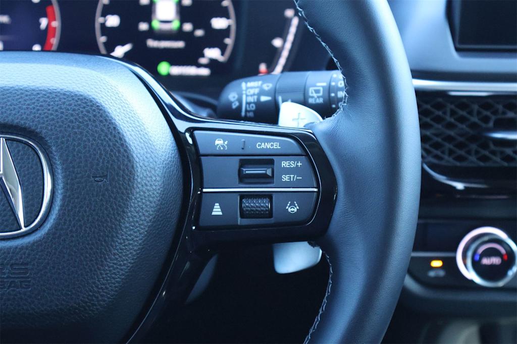 Thumbnail: 2025 Acura ADX - 22