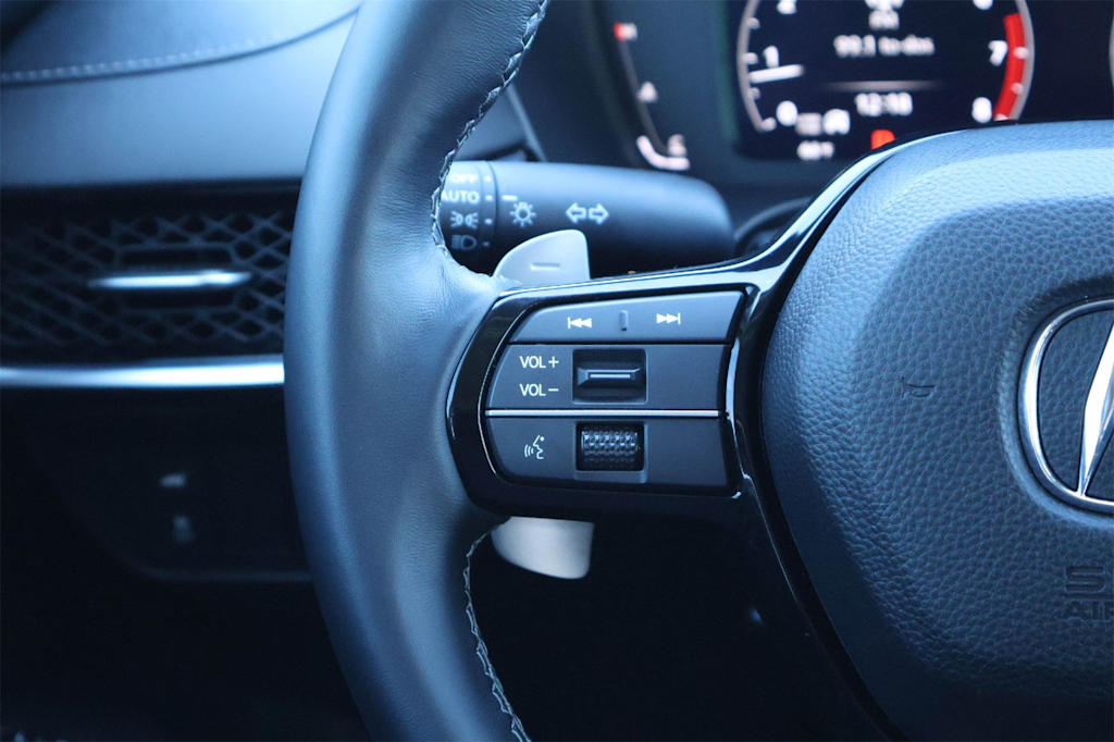 Thumbnail: 2025 Acura ADX - 21