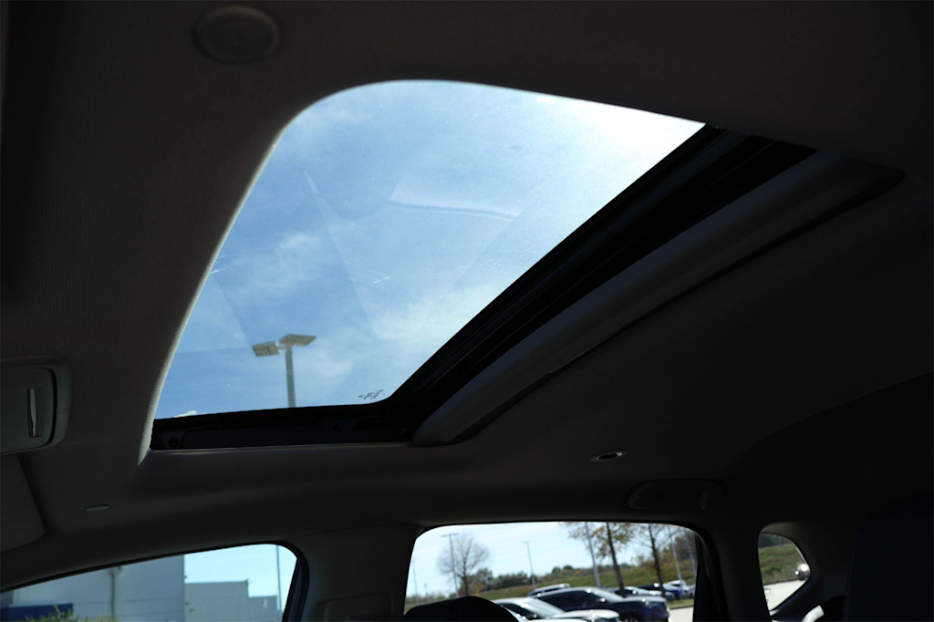 Thumbnail: 2025 Acura ADX - 28