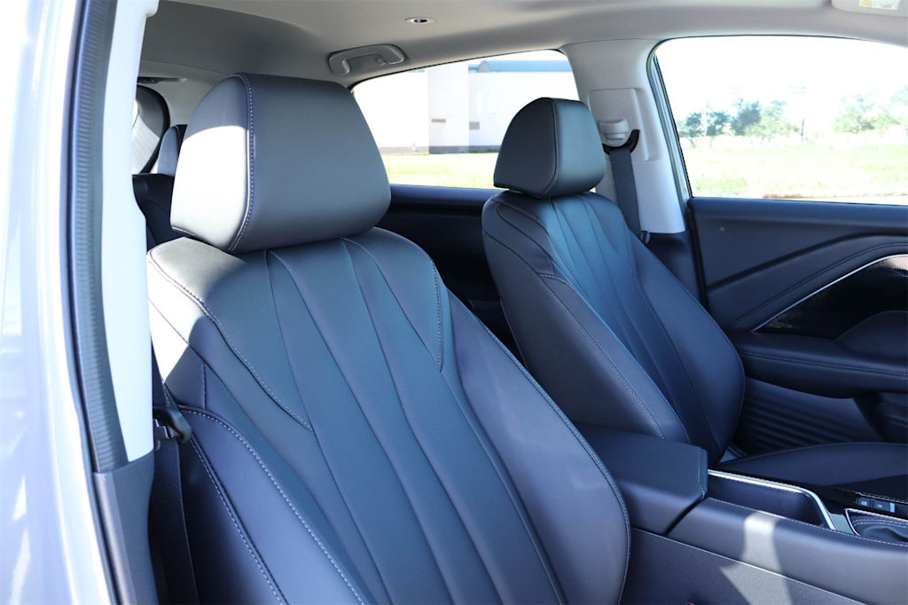 Thumbnail: 2025 Acura ADX - 12