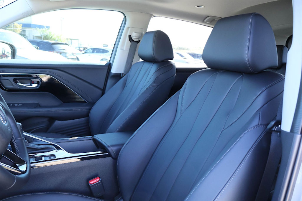 Thumbnail: 2025 Acura ADX - 11