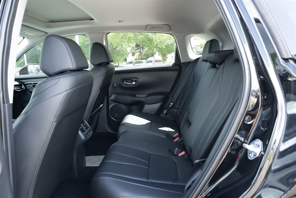 Thumbnail: 2025 Acura ADX - 20