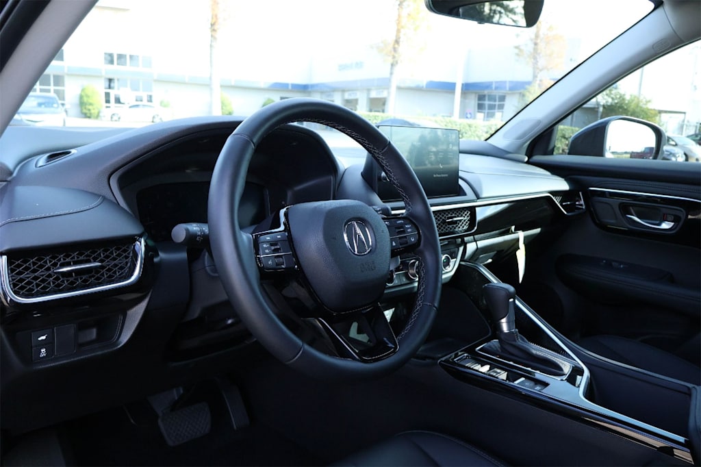 Thumbnail: 2025 Acura ADX - 2