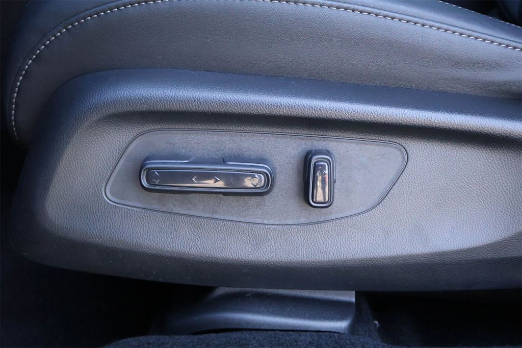 Thumbnail: 2025 Acura ADX - 23