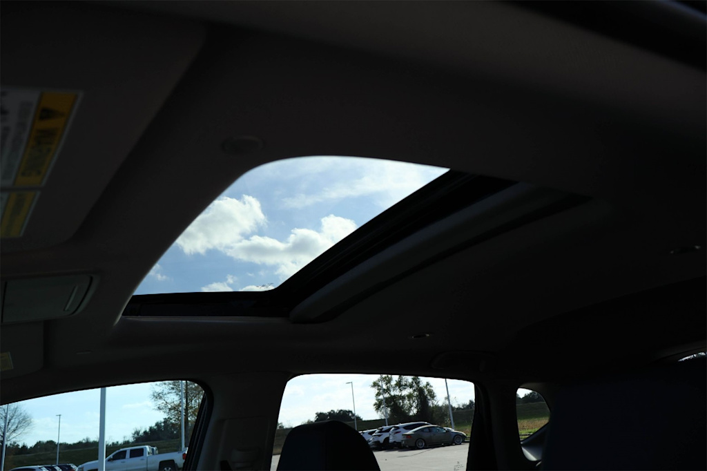 Thumbnail: 2025 Acura ADX - 28