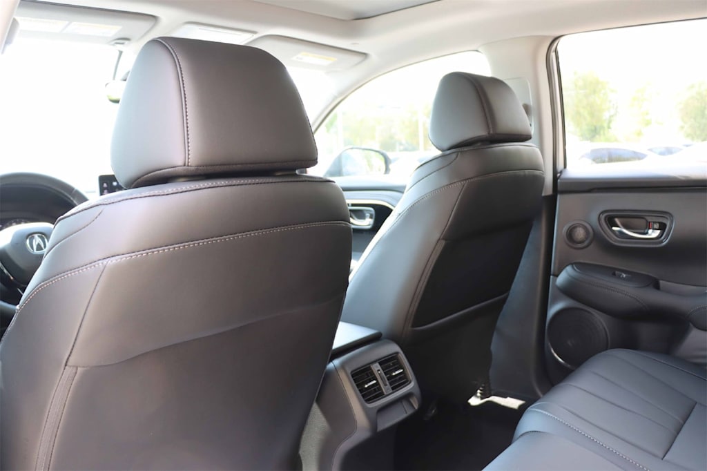 Thumbnail: 2025 Acura ADX - 13