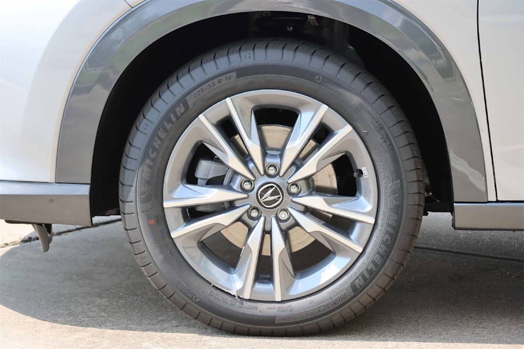 Thumbnail: 2025 Acura ADX - 8