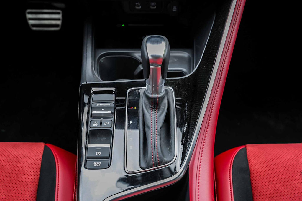 Thumbnail: 2025 Acura ADX - 16