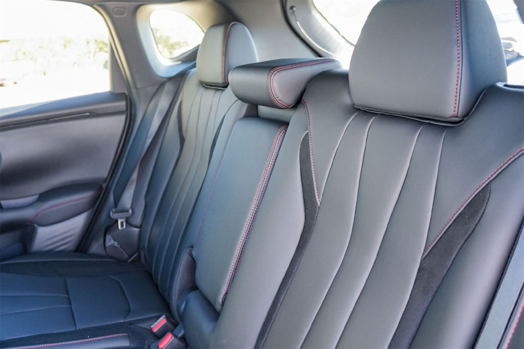 Thumbnail: 2025 Acura ADX - 12