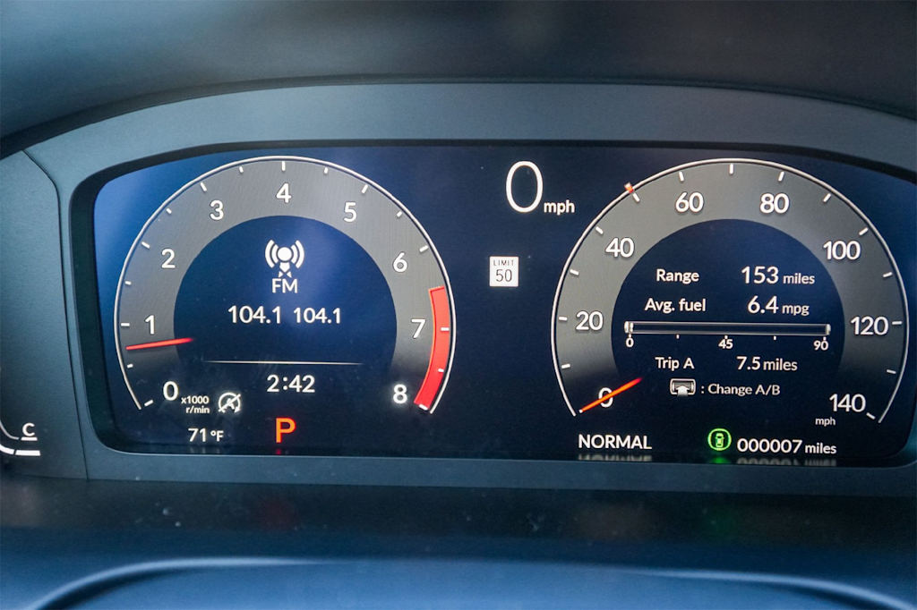 Thumbnail: 2025 Acura ADX - 16